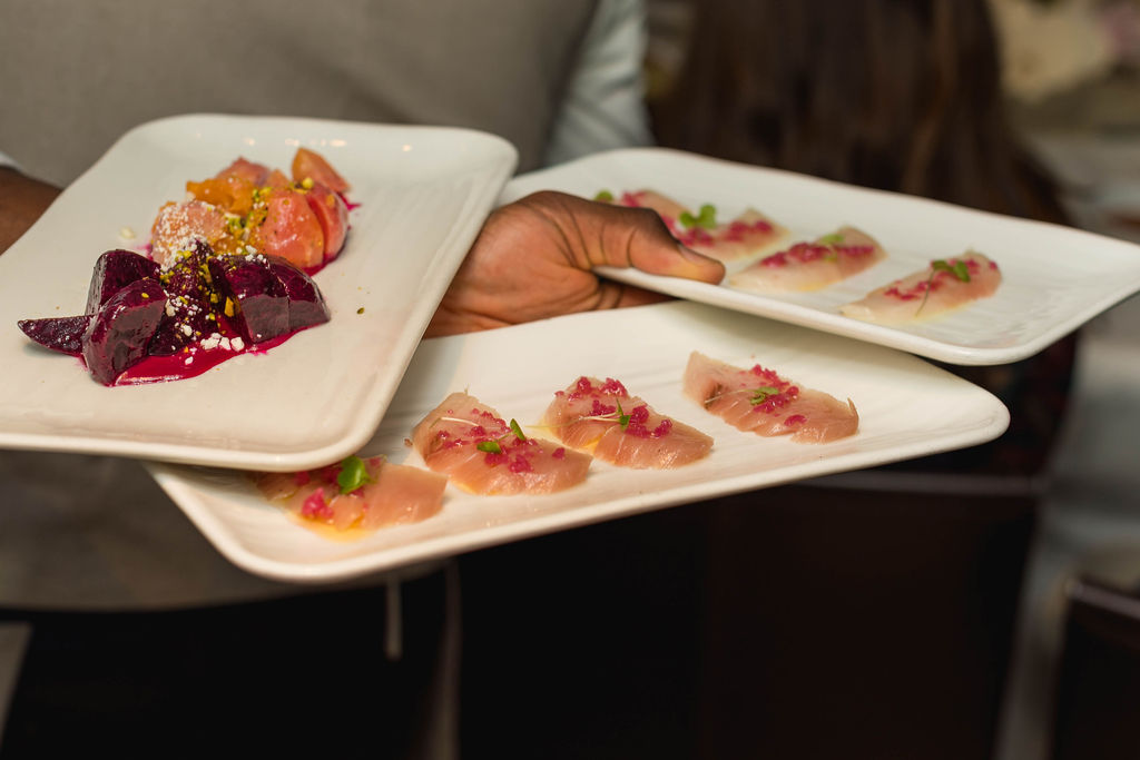 Server carrying elegant plates
